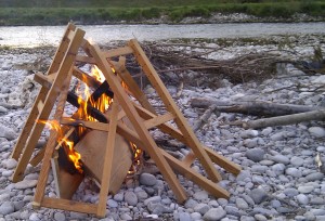 20101009-feu_et_repasTrappeur09 feu d'étagère