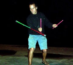 batonDiable * au bord de Seine, entre Austerlitz et l'Institut du Monde Arabe. * 804 x 716 * (331KB)